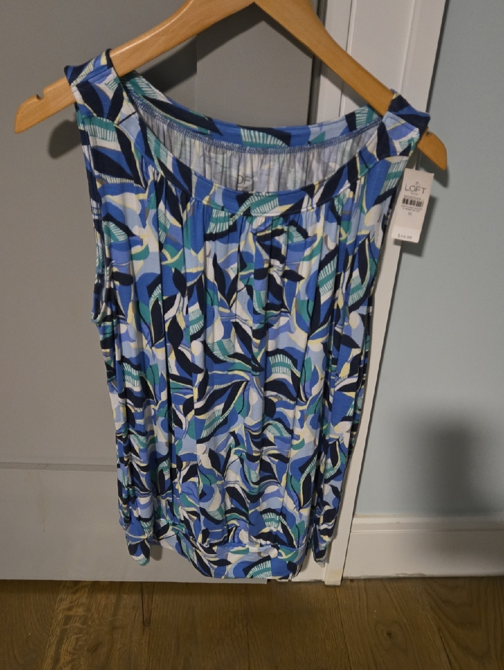 LOFT Blue Multi-Leaf Print Sleeveless Blouse